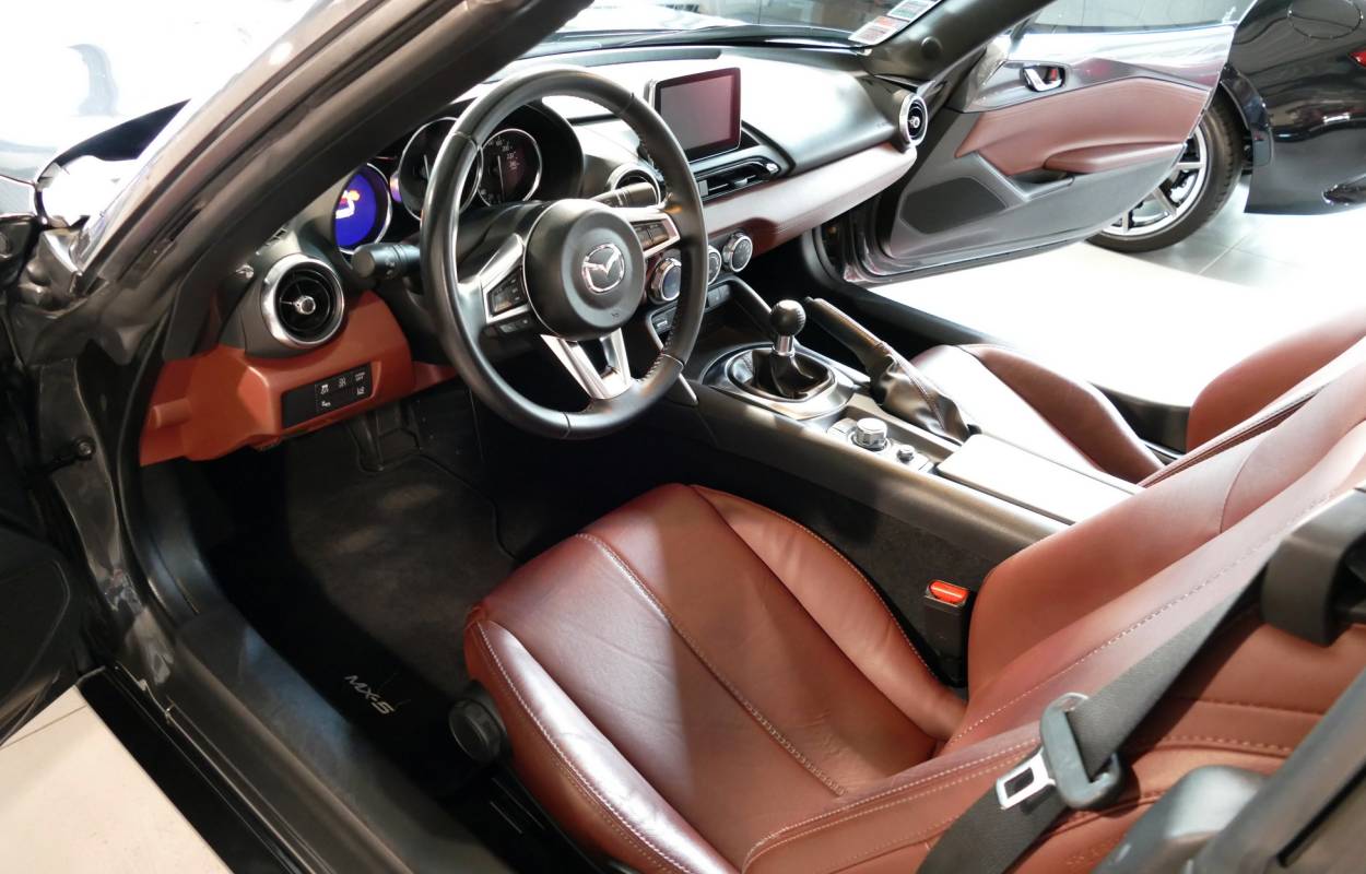 Mazda MX-5 ND RF 2.0 160cv Selection 4