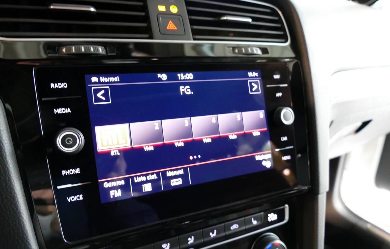 Volkswagen Golf VII GTI Performance 245cv DSG 11