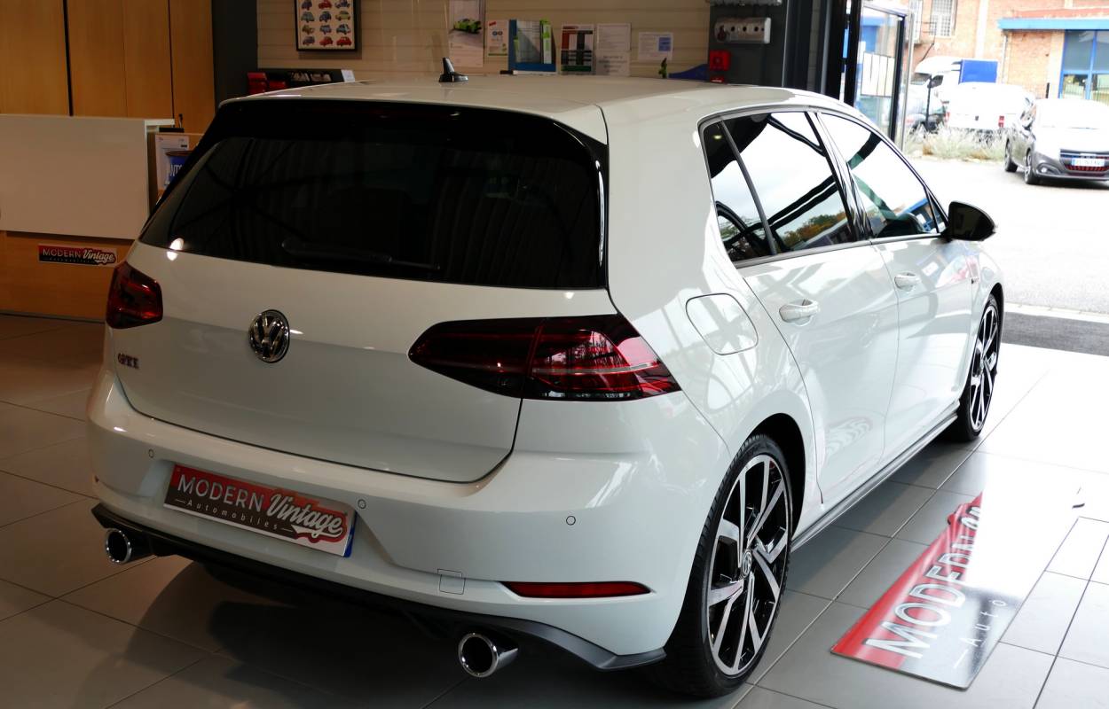 Volkswagen Golf VII GTI Performance 245cv DSG 1