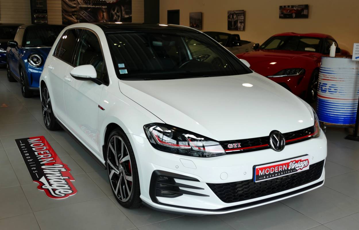 Volkswagen Golf VII GTI Performance 245cv DSG 2