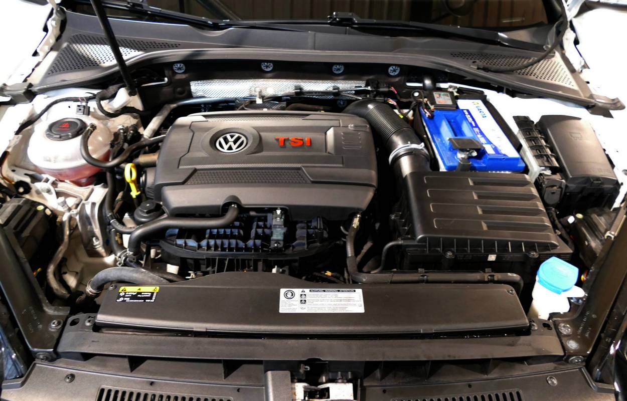 Volkswagen Golf VII GTI Performance 245cv DSG 16