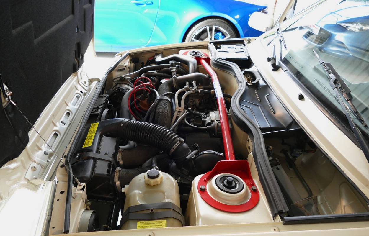 Renault Super 5 GT Turbo Phase 1 15