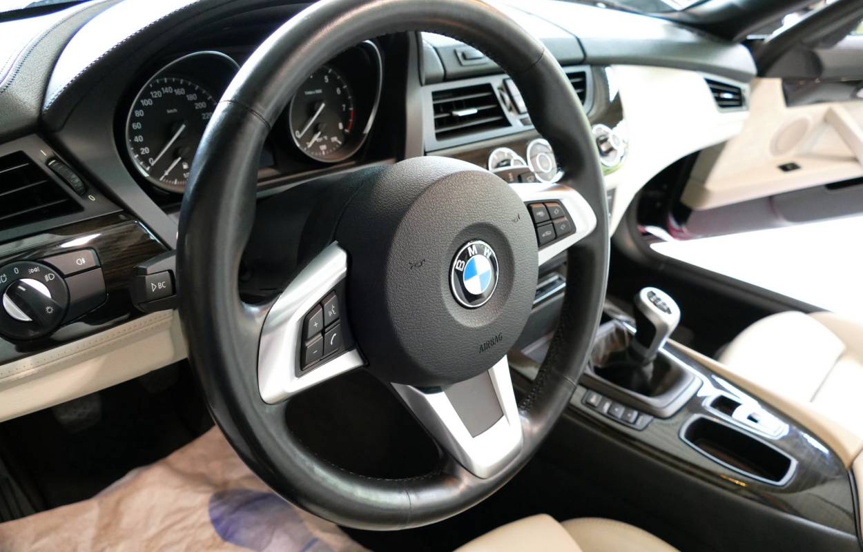 BMW Z4 30i sDrive 258cv 9