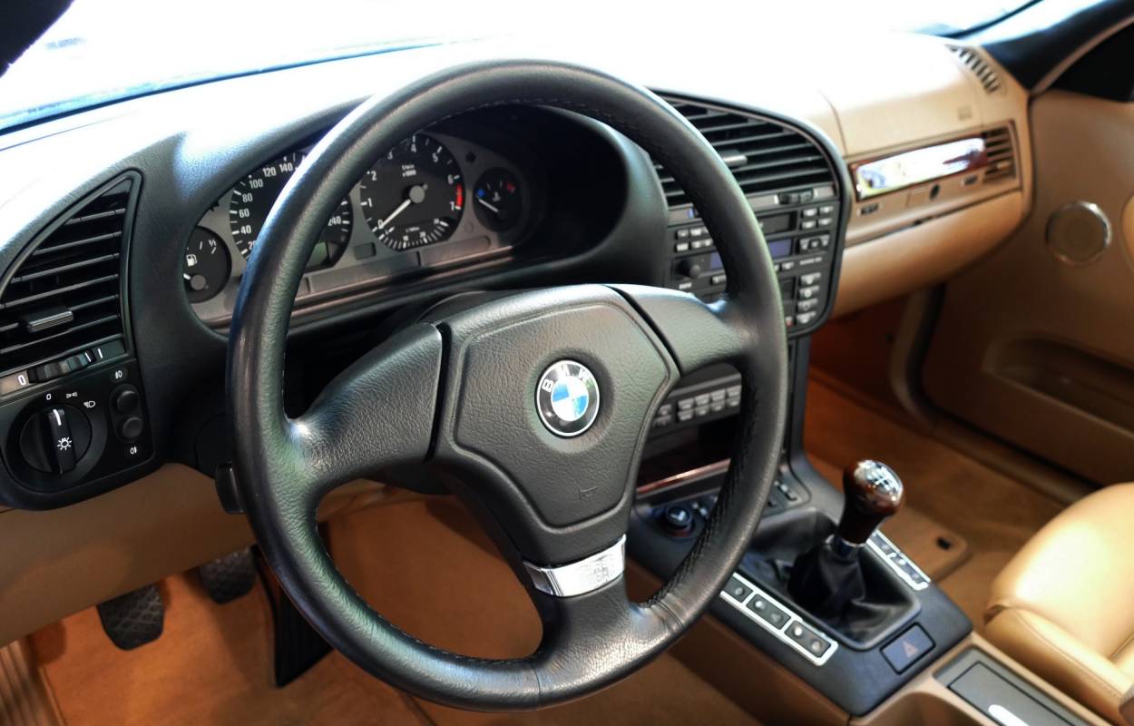 BMW 320i E36 Cabriolet 150cv Pack M Sport 16