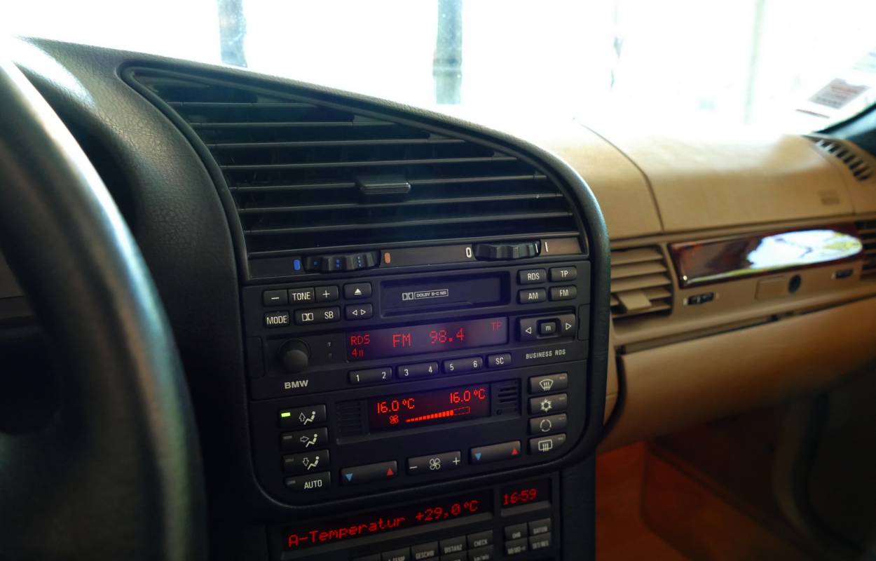 BMW 320i E36 Cabriolet 150cv Pack M Sport 2