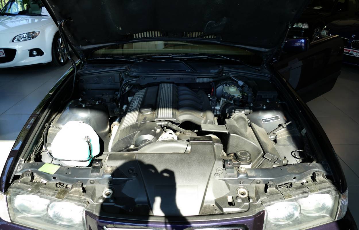 BMW 320i E36 Cabriolet 150cv Pack M Sport 7