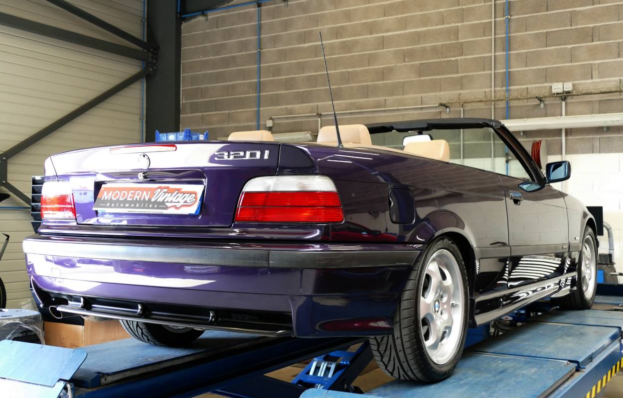 BMW 320i E36 Cabriolet 150cv Pack M Sport 6