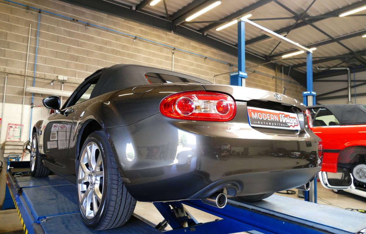 Mazda MX-5 NC Roadster 1.8 126cv Sendo 7