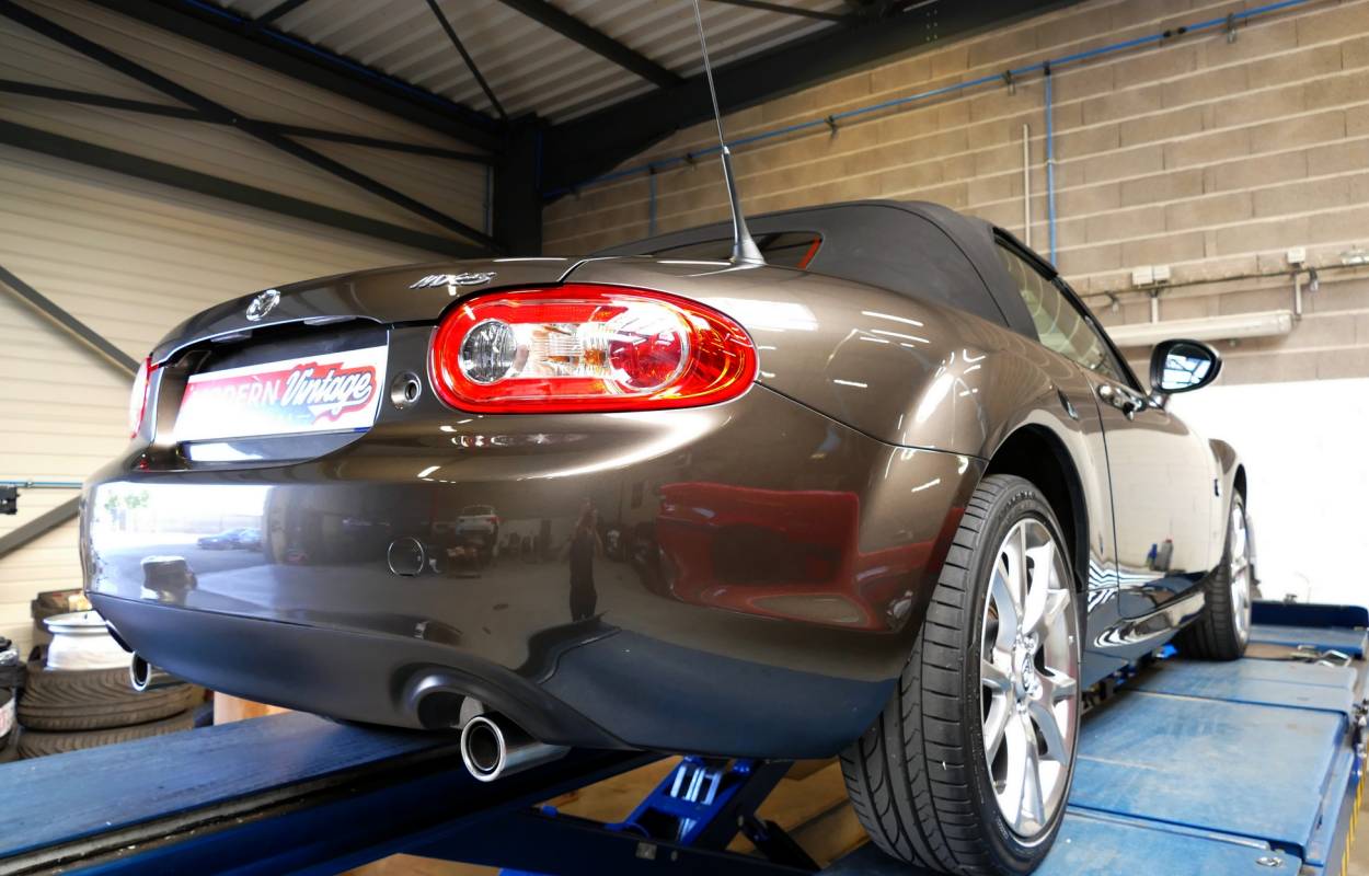 Mazda MX-5 NC Roadster 1.8 126cv Sendo 8