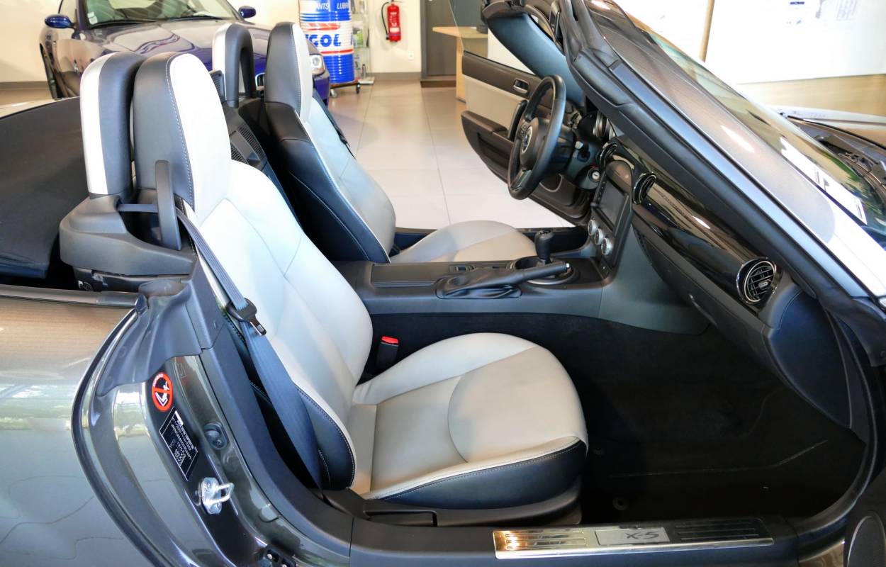 Mazda MX-5 NC Roadster 1.8 126cv Sendo 7