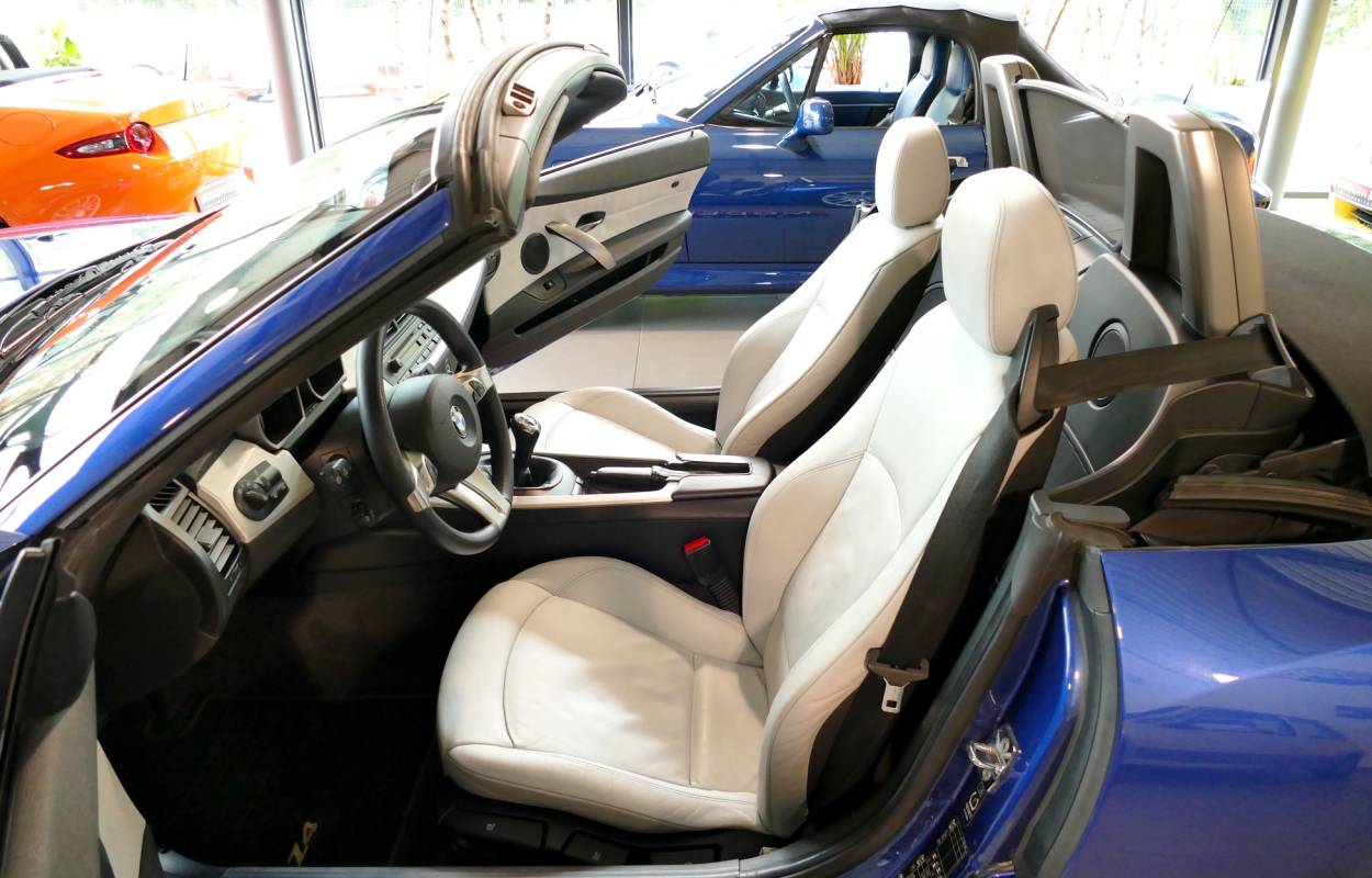 BMW Z4 2.5i Roadster E85 177cv 5