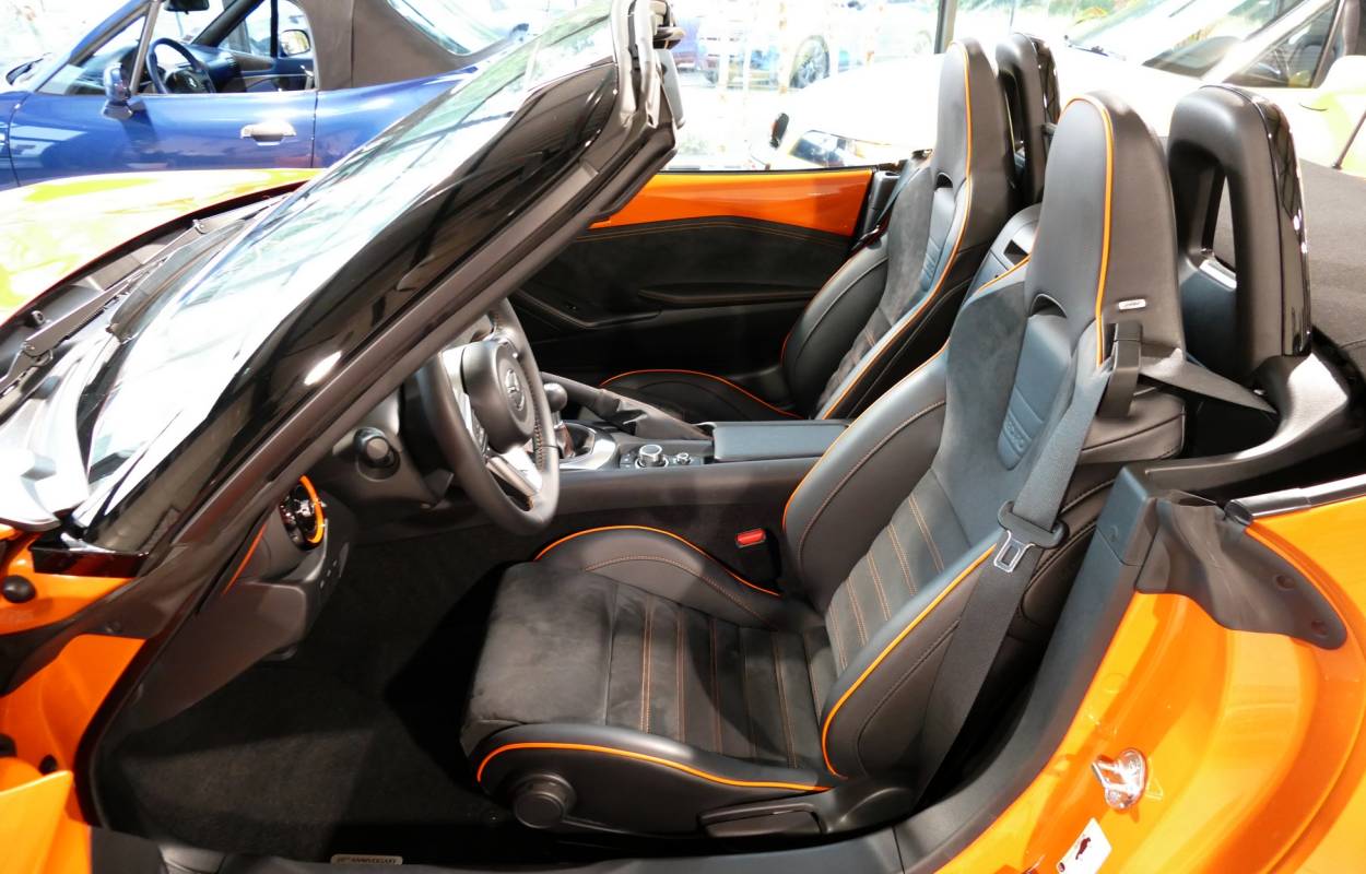 Mazda MX-5 Roadster ND 30th Anniversary 3000ex 8