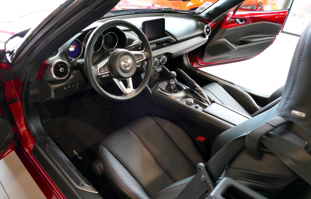 Mazda MX-5 ND Roadster 2.0 184cv Selection 6