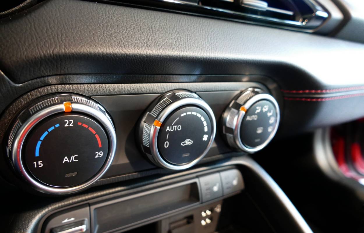 Mazda MX-5 ND RF 2.0 184cv Selection 12