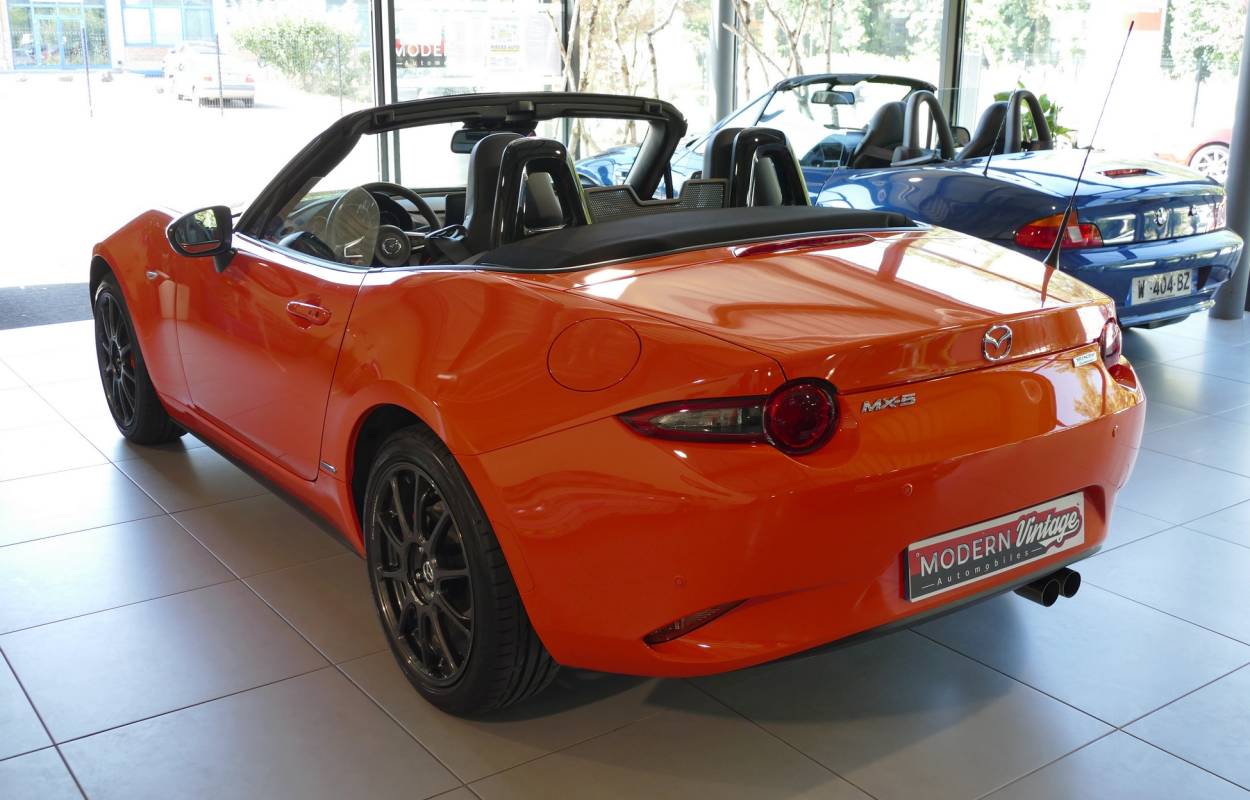 Mazda MX-5 Roadster ND 30th Anniversary 2467/3000ex 6