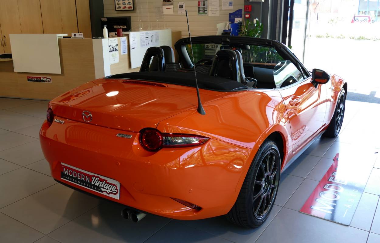 Mazda MX-5 Roadster ND 30th Anniversary 2467/3000ex 7