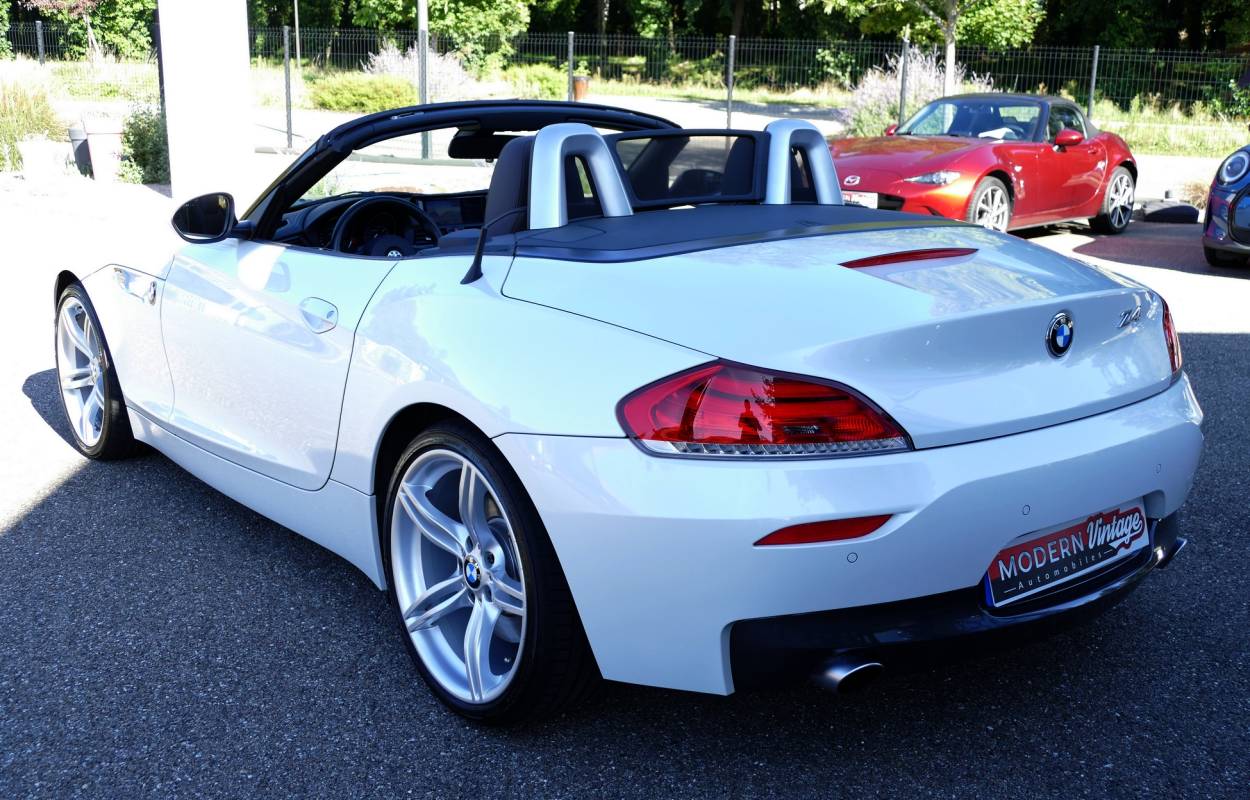 BMW Z4 35i sDrive 306cv Pack Sport M BVM 6 - Véhicule - Modern Vintage  Automobiles Bischwiller