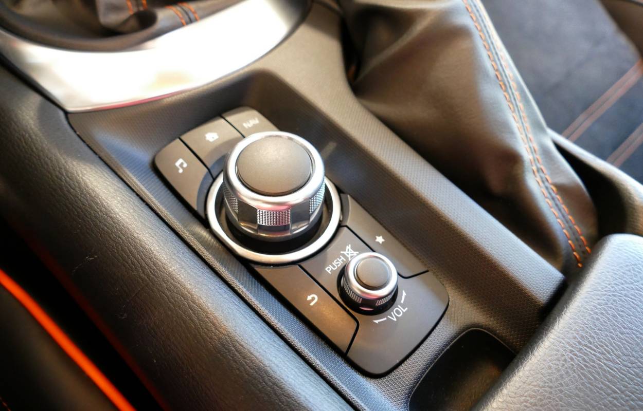 Mazda MX-5 ND RF 2.0 184cv Anniversary 2104/3000ex 9