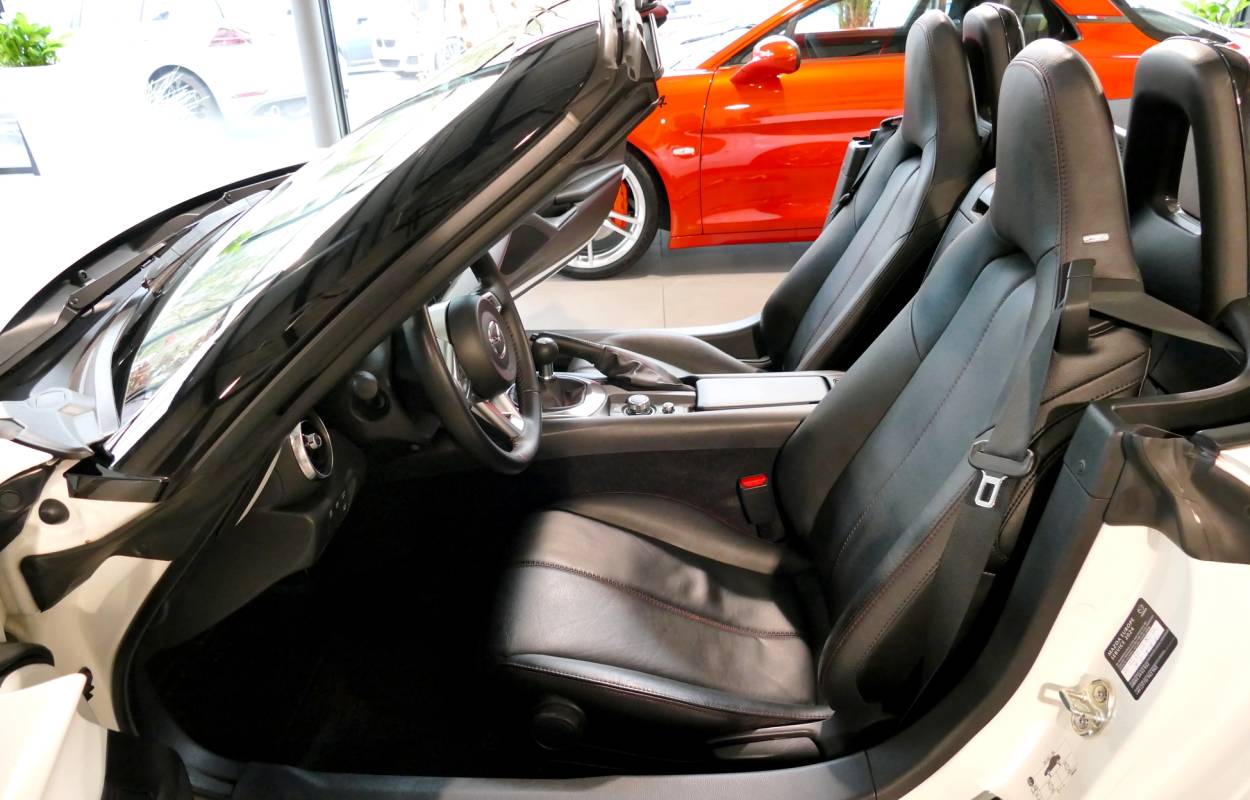 Mazda MX-5 ND Roadster 2.0 160cv Selection 5