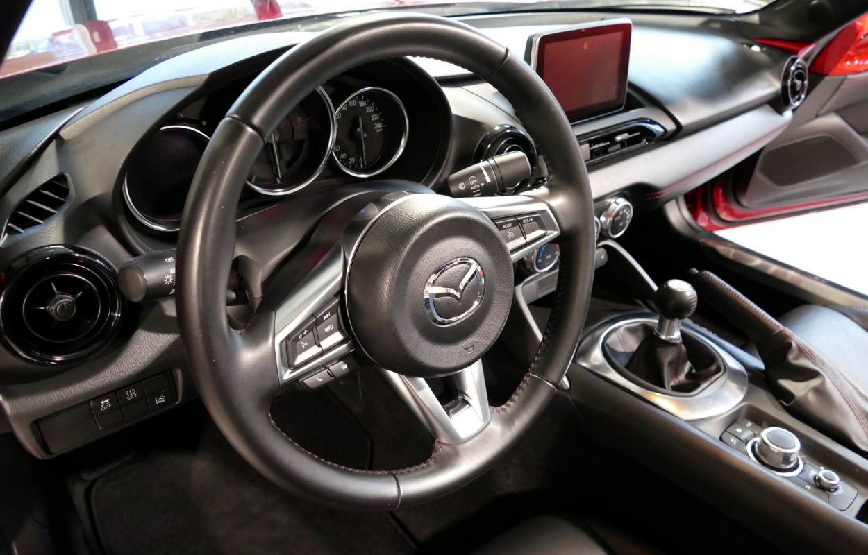 Mazda MX-5 ND Roadster 1.5 131cv Dynamique 8