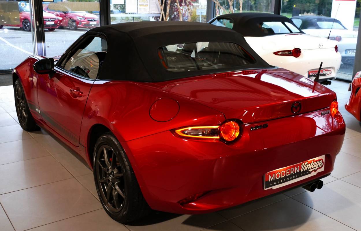 Mazda MX-5 ND Roadster 1.5 131cv Dynamique 19