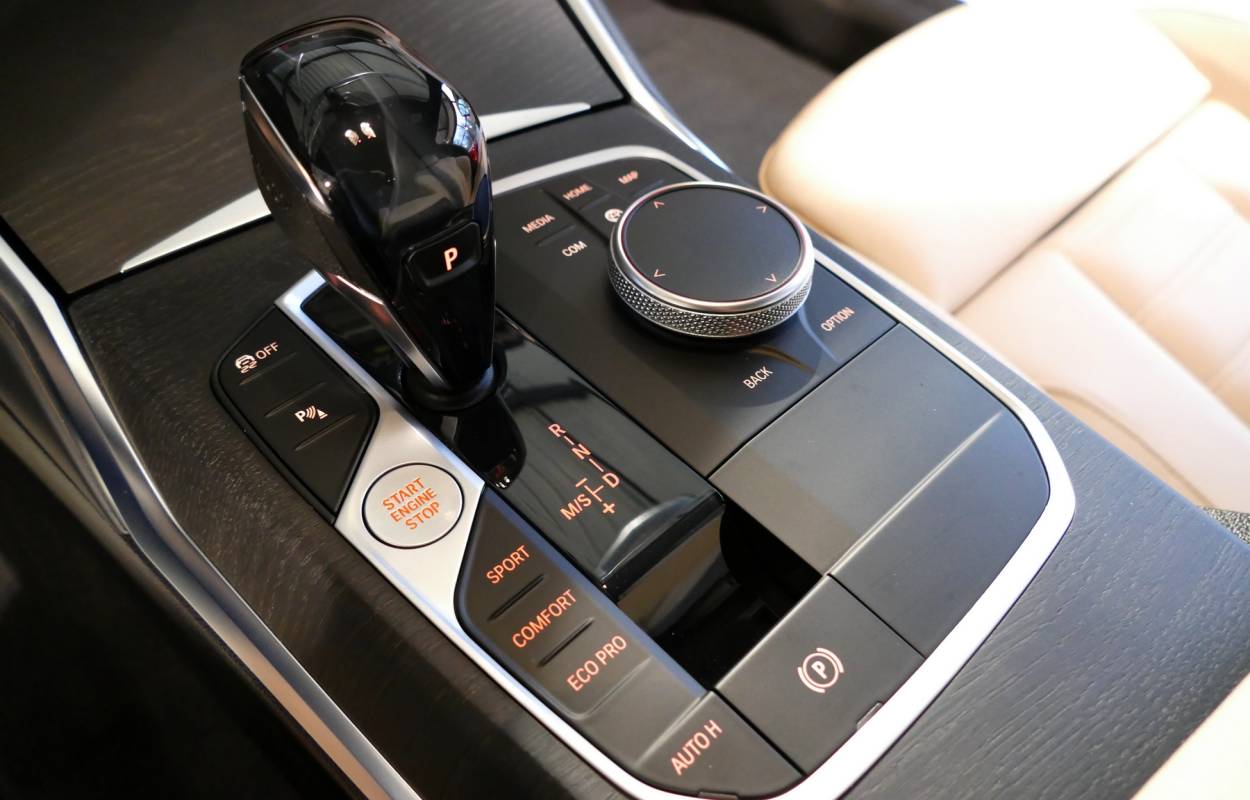 BMW M340d xDrive Touring G21 340cv BVA8 10