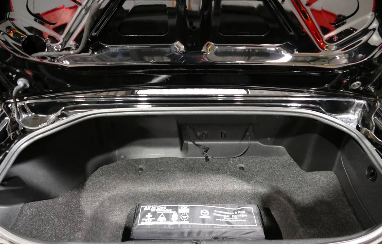 Mazda MX-5 NCFL Roadster 1.8 126cv Hamaki 8