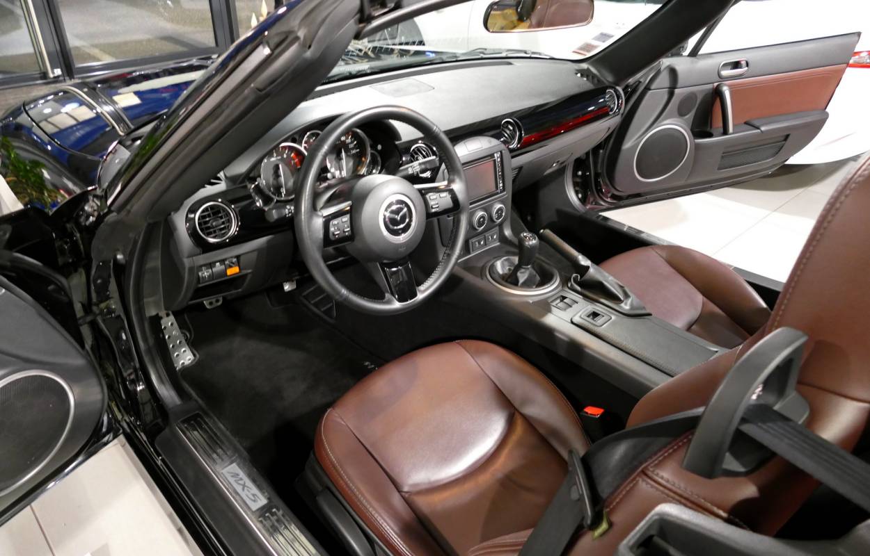 Mazda MX-5 NCFL Roadster 1.8 126cv Hamaki 6