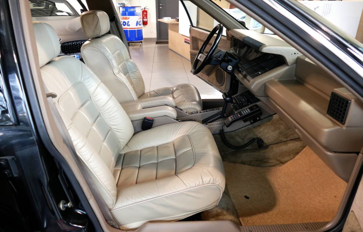 Renault 25 V6 2.7 144cv Limousine Pack Executive 9