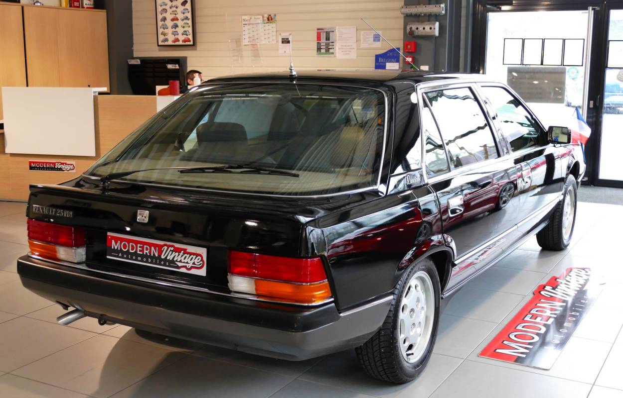Renault 25 V6 2.7 144cv Limousine Pack Executive 1