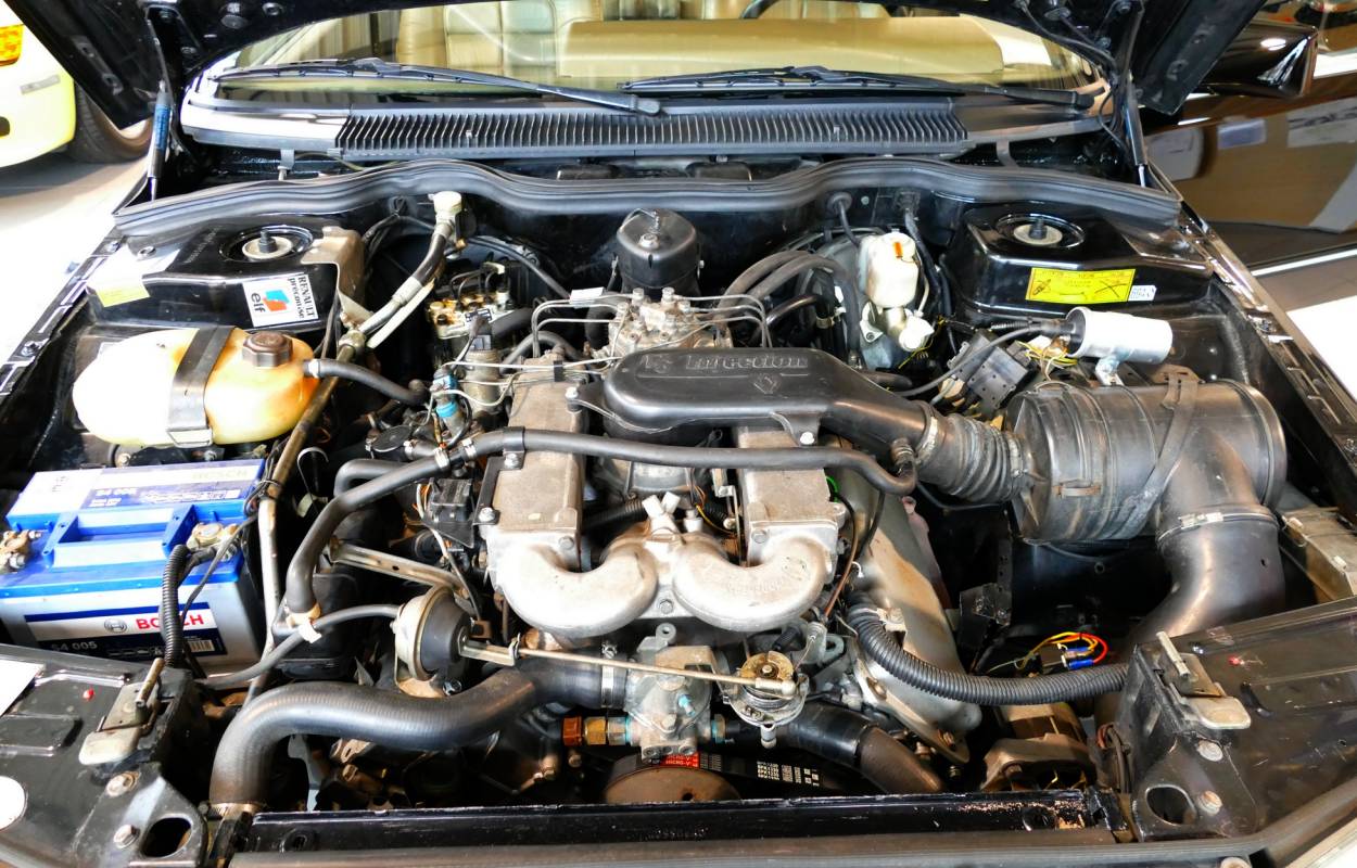 Renault 25 V6 2.7 144cv Limousine Pack Executive 2