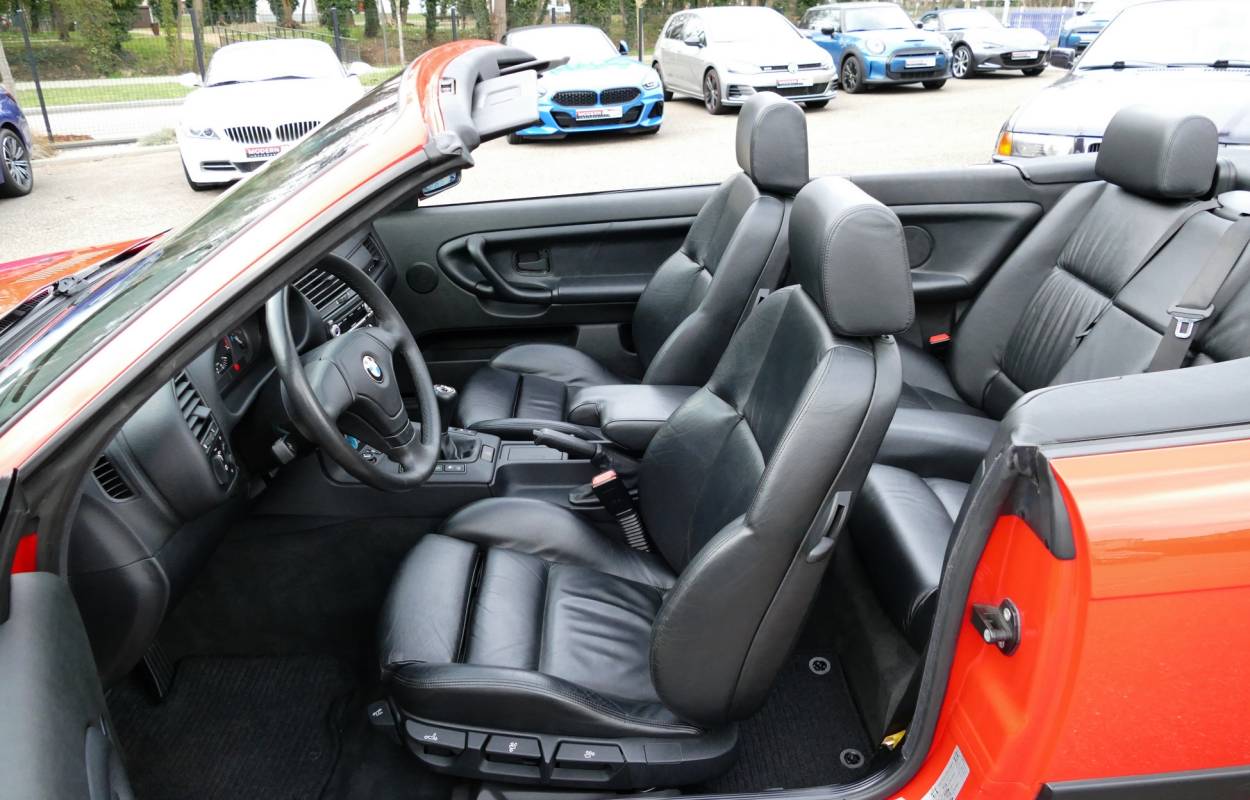 BMW 320i E36 Cabriolet Pack M Sport 10