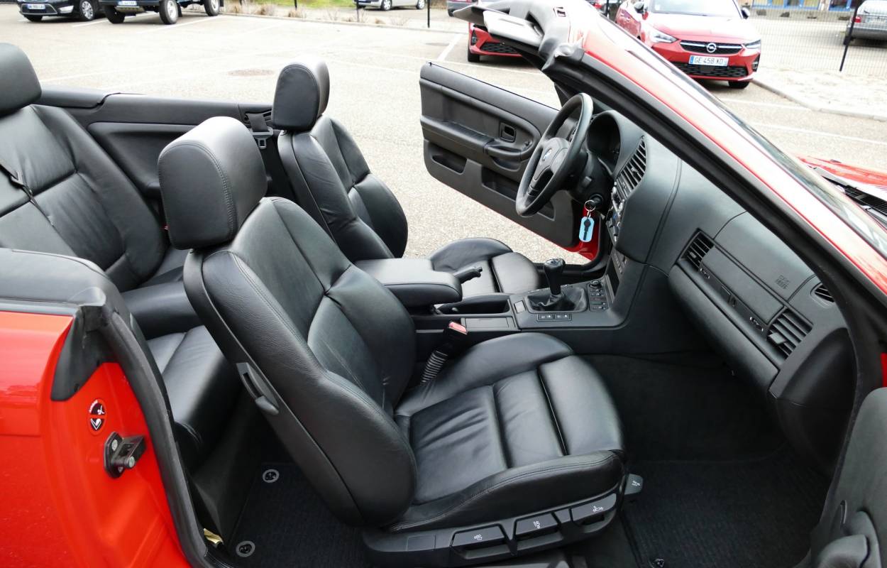 BMW 320i E36 Cabriolet Pack M Sport 13
