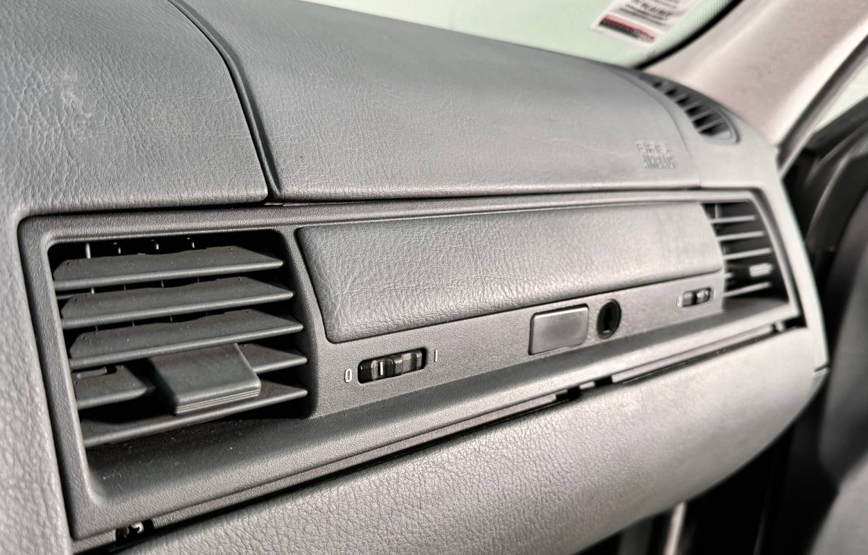 BMW 318is E36 140cv 7