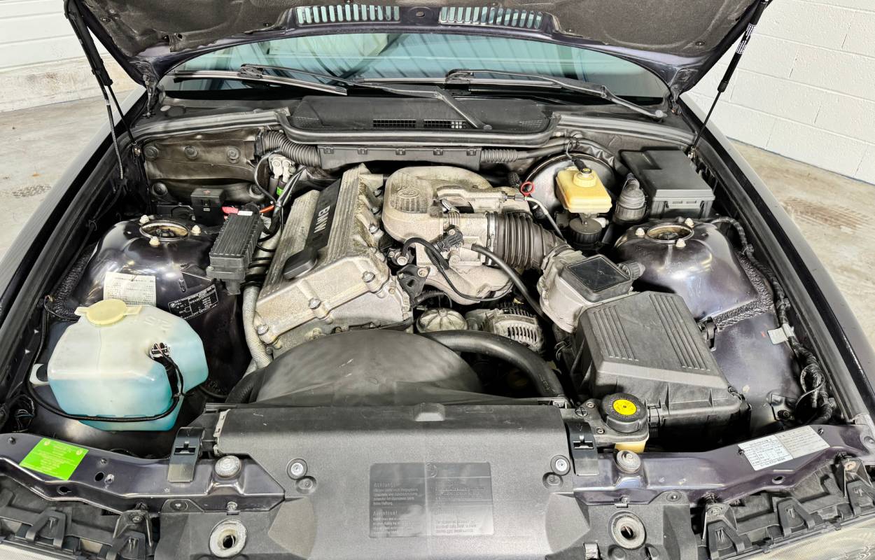 BMW 318is E36 140cv 6