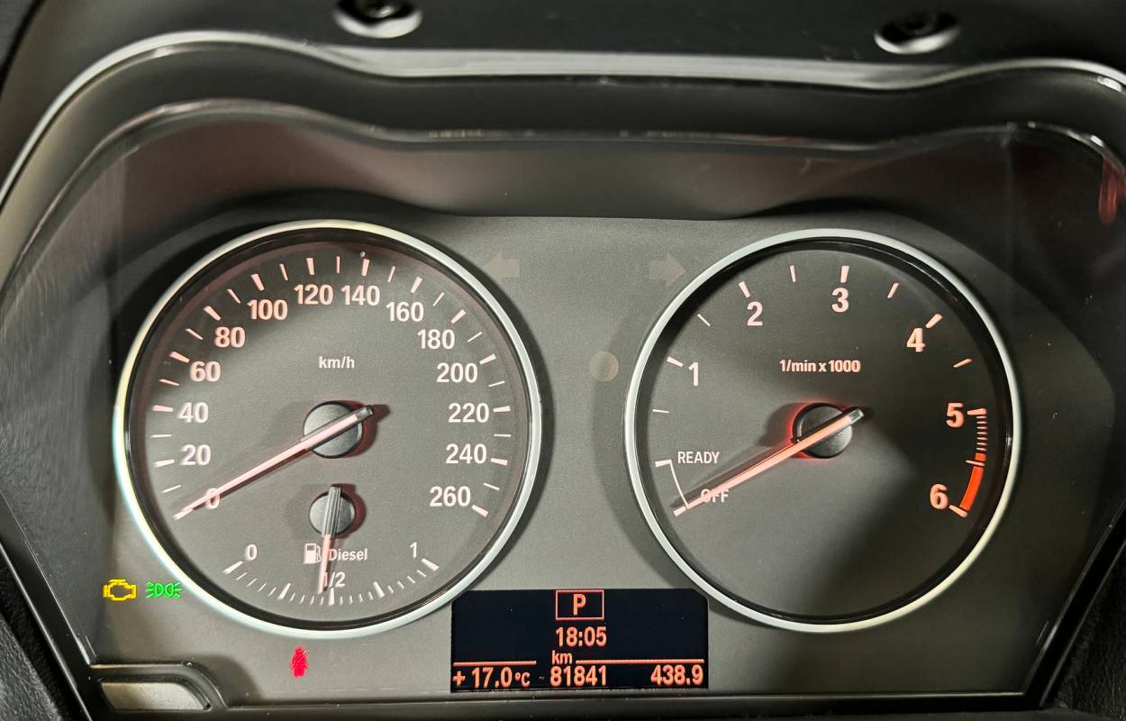 BMW 118DA F20 143cv Urban Line 13