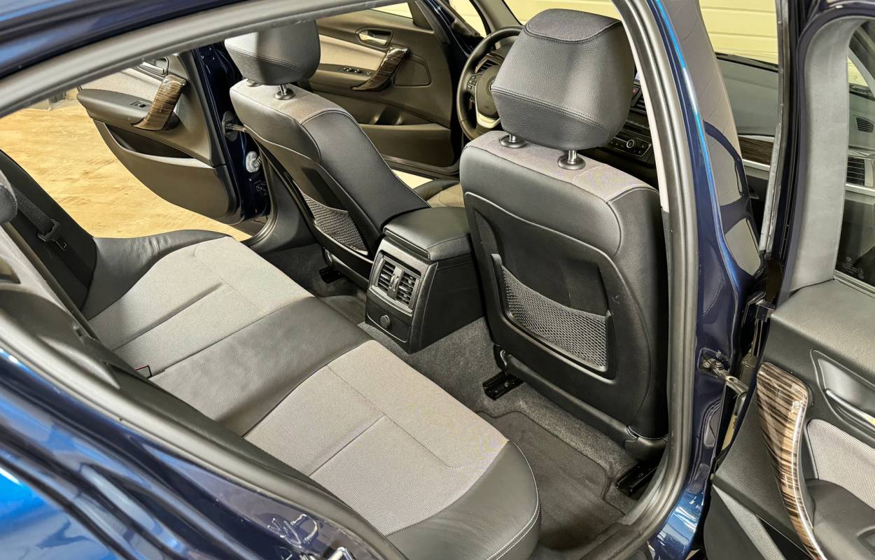 BMW 118DA F20 143cv Urban Line 5