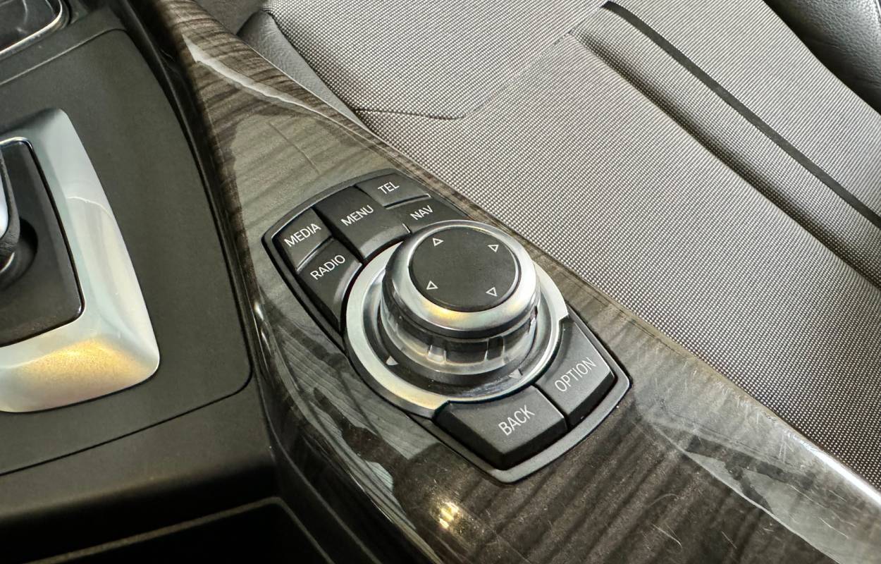 BMW 118DA F20 143cv Urban Line 8