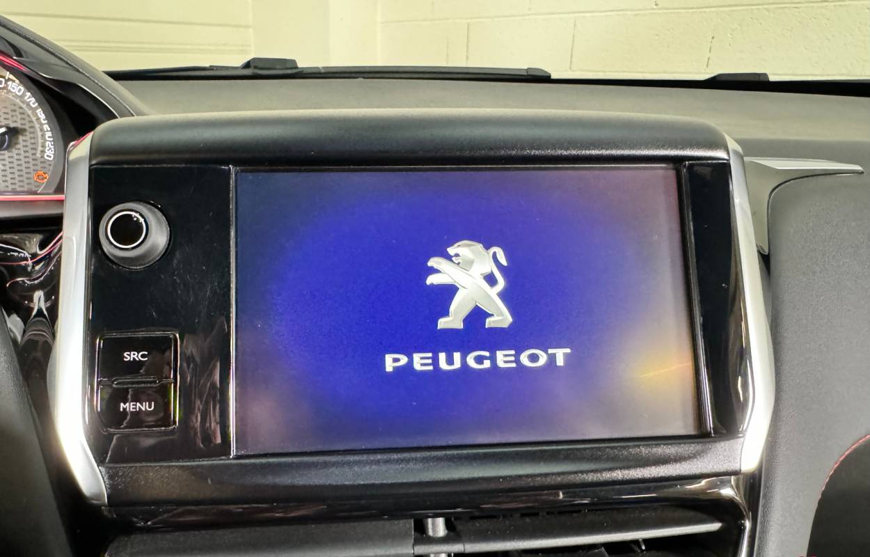Peugeot 208 GTI 1.6 THP 208cv 1