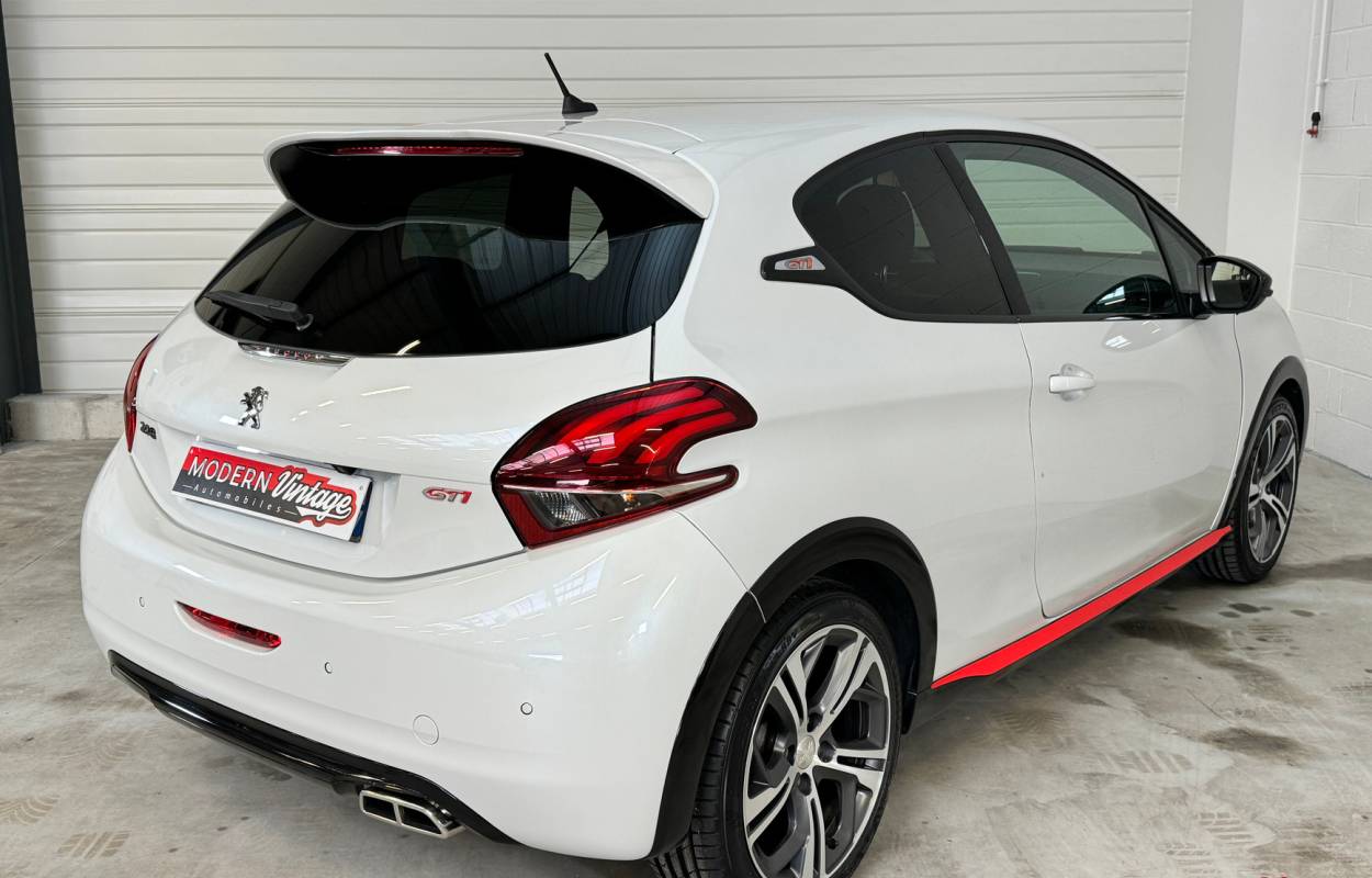 Peugeot 208 GTI 1.6 THP 208cv 2