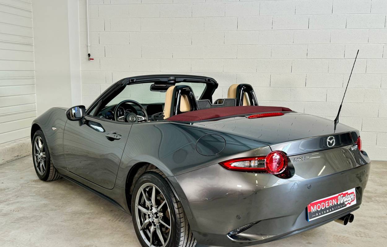 Mazda MX-5 ND 1.5 131cv Sakura 8