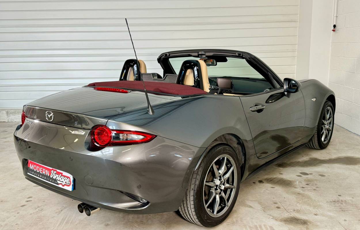 Mazda MX-5 ND 1.5 131cv Sakura 6