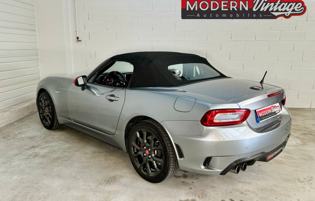 Abarth 124 Spider 170cv BVA6 8