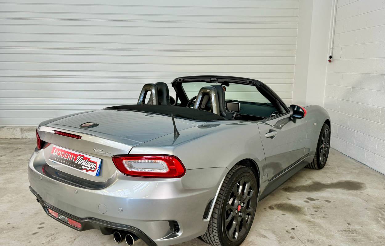 Abarth 124 Spider 170cv BVA6 11