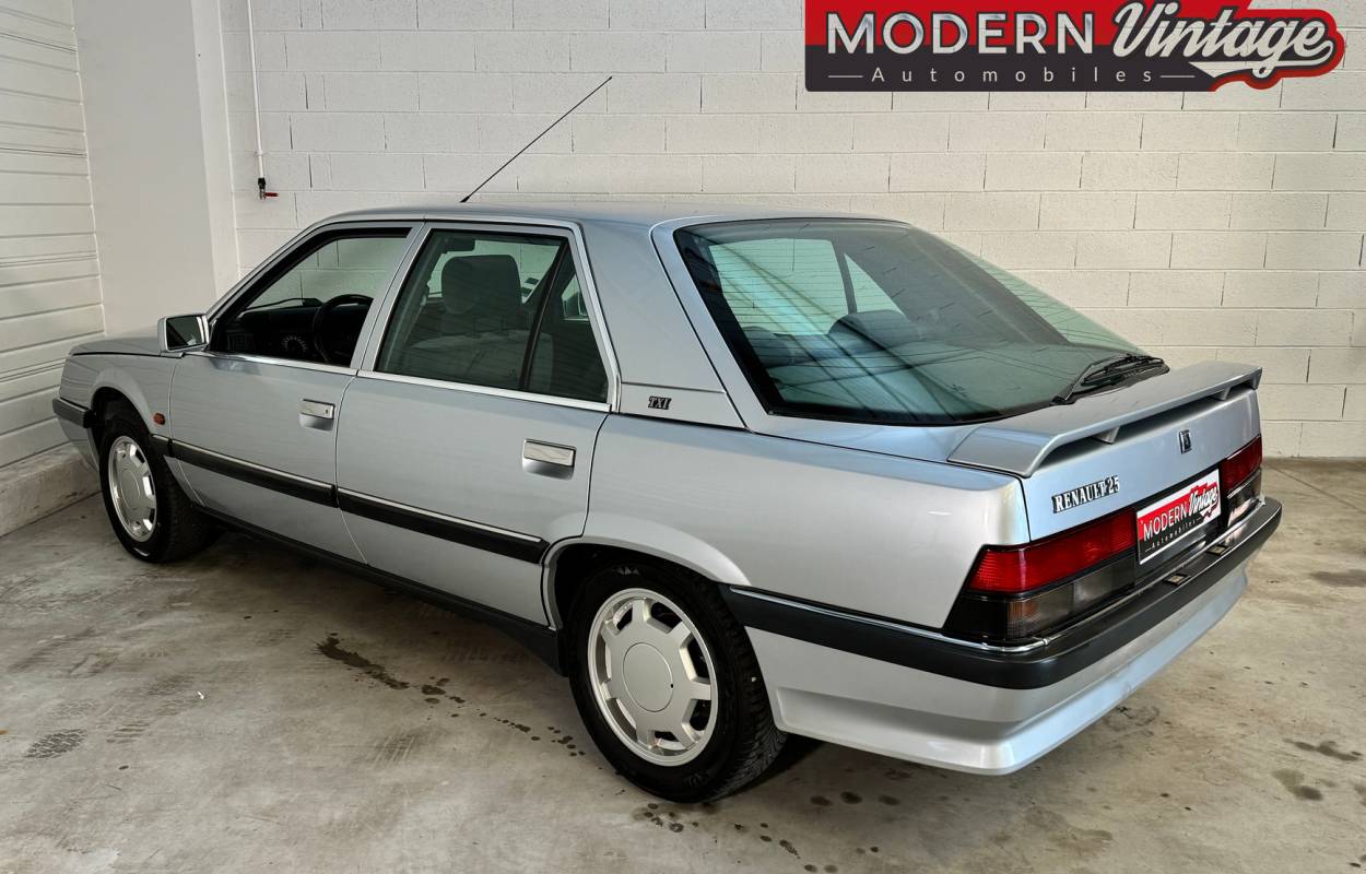 Renault 25 TXI 140cv 14