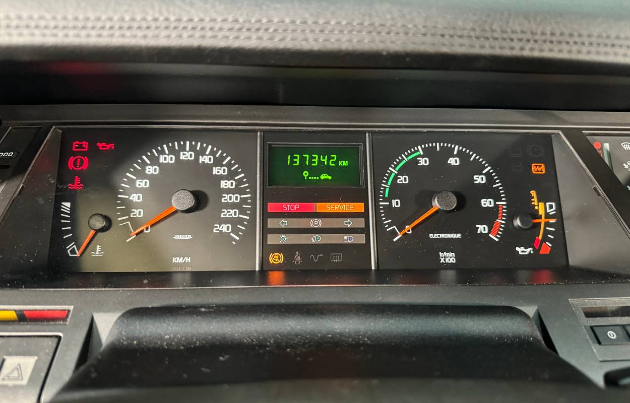 Renault 25 TXI 140cv 13