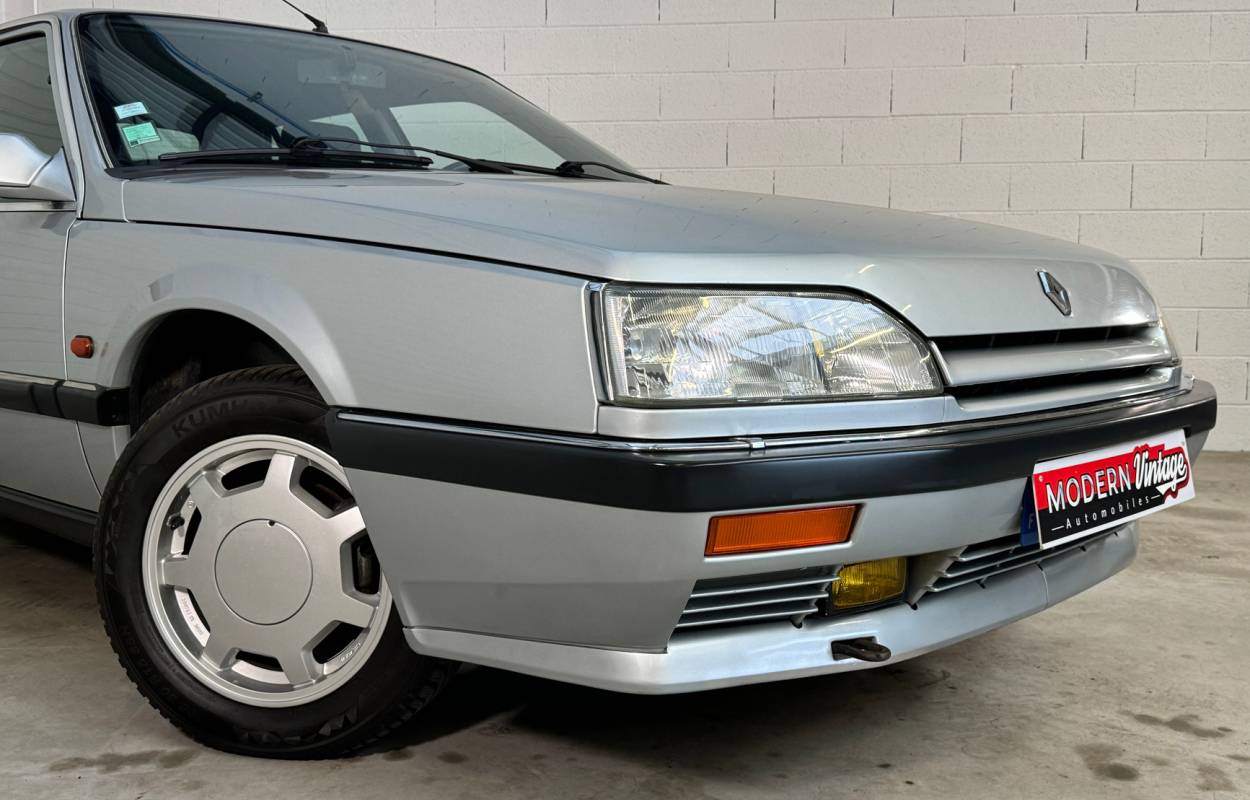 Renault 25 TXI 140cv 2