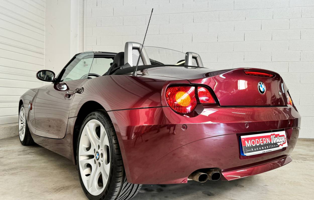 BMW Z4 Roadster E85 2.5 192cv 12