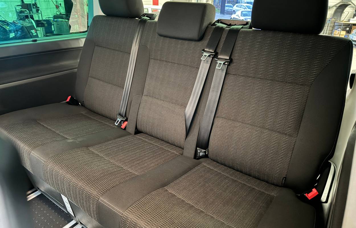 Volkswagen Multivan T6 2.0 TDI 204cv DSG 4Motion Comfortline 18