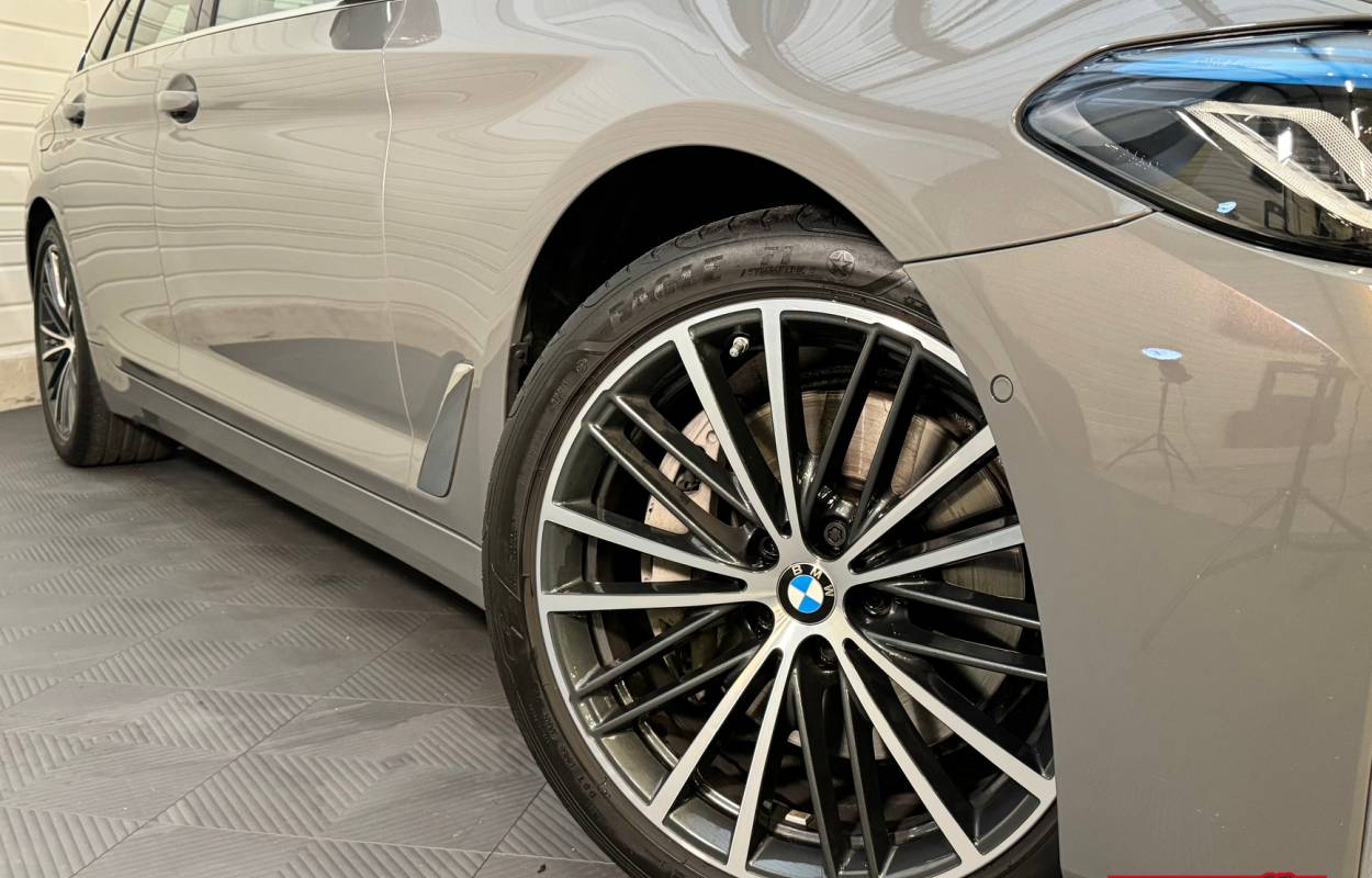 BMW 530d Touring G31 LCI xDrive 286cv Luxury Line 8